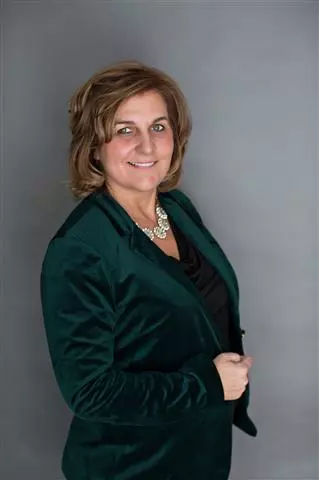 Kristen Dyer, Cambridge, Real Estate Agent